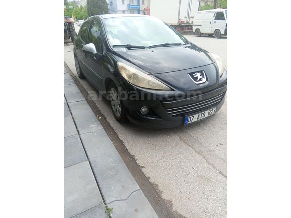 Sahibinden Peugeot 207 1.4 HDi Millesim 2010 Model  298.000 km siyah ı