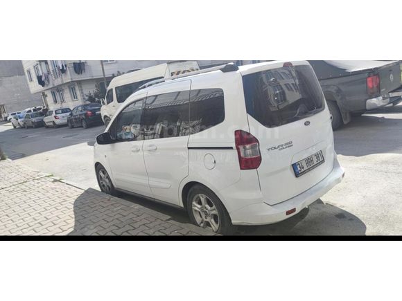 OTOMOBİL RUHSATLI Sahibinden Ford Tourneo Courier 1.5 TDCi Delux 2020 Model  108.000 km Beyaz kaput sok tak yapılmış ön tamponda temizlik boyası var