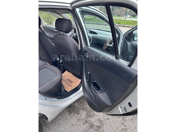 Bu Km Başka Yok 2010 model tertemiz Hyundai i20