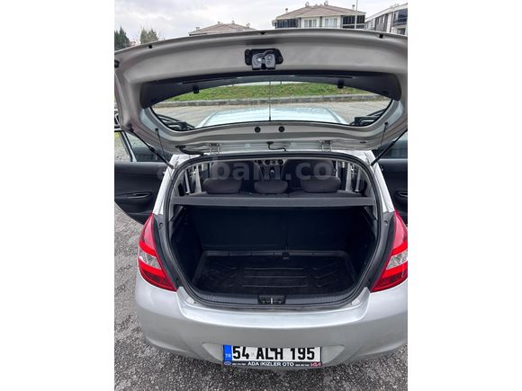 Bu Km Başka Yok 2010 model tertemiz Hyundai i20