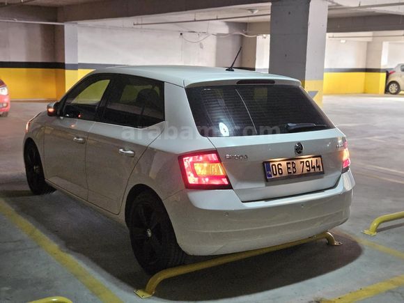 Sahibinden Skoda Fabia 1.2 TSI Style 2015 Model