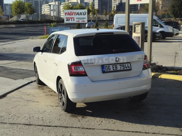 Sahibinden Skoda Fabia 1.2 TSI Style 2015 Model