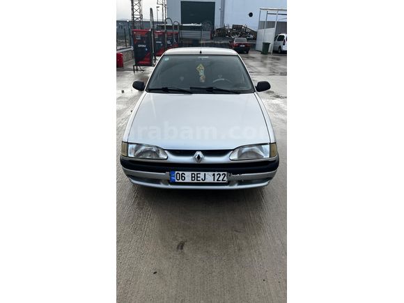 Sahibinden Renault R 19 1.6 Europa RTE 1998 Model megan 1 motor ( takas olur)