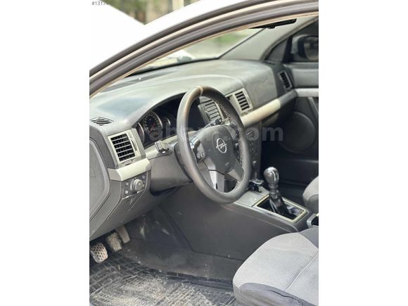 Opel Vectra değişensiz temiz bakımlı