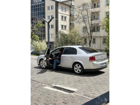 Opel Vectra değişensiz temiz bakımlı