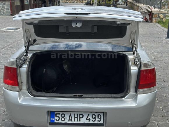 Opel Vectra değişensiz temiz bakımlı