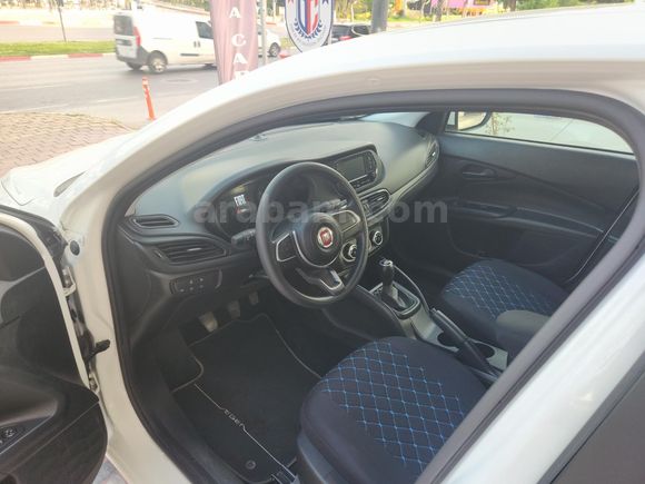 DELUXE RENT A CAR'DAN 2025 EGEA - 1.3 MULTIJET MANUEL - EASY PAKET