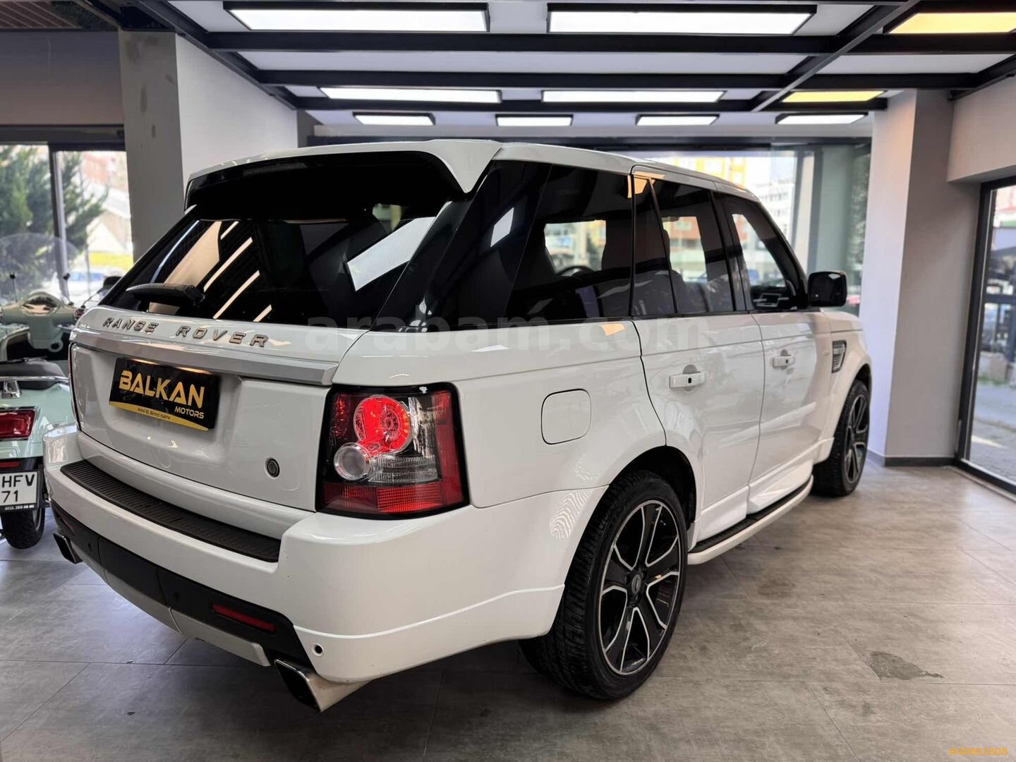 Galeriden Land Rover Range Sport 3.0 TDV6 Autobiography 2011 Model İstanbul 269.000 km Beyaz 6