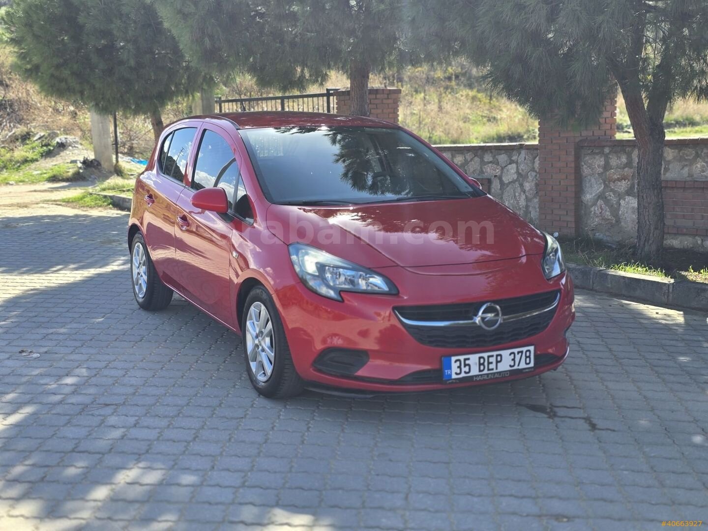 Galeriden Opel Corsa 1.4 Essentia 2015 Model Manisa 133.000 km Kırmızı 2