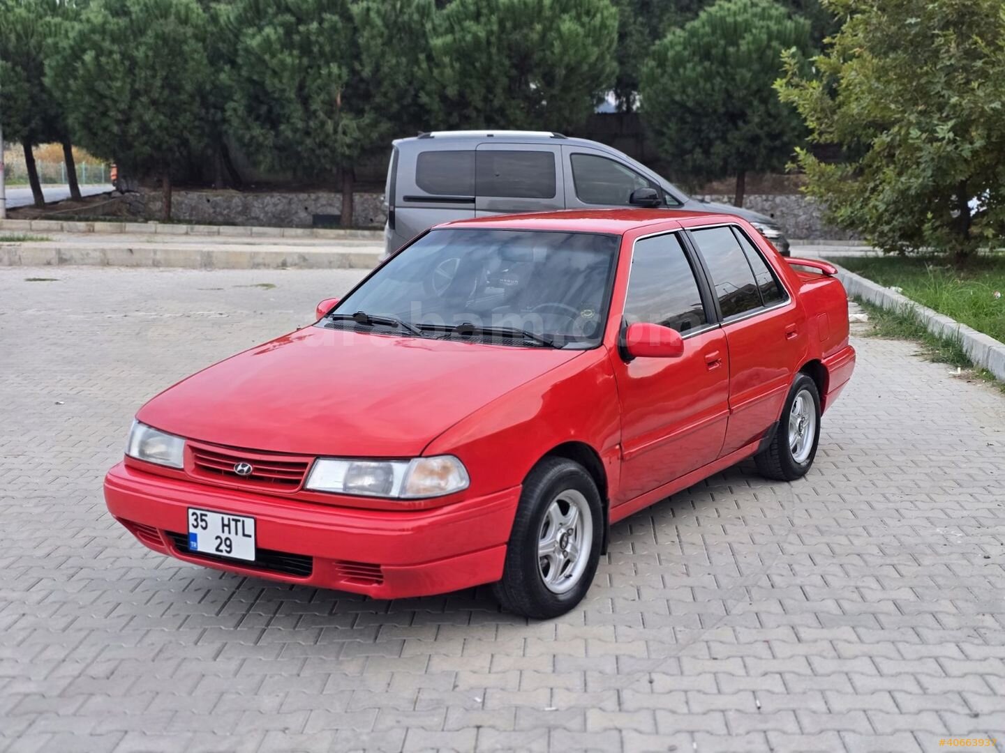 Galeriden Hyundai Excel 1.5 GLS 1993 Model Manisa 338.000 km Kırmızı 3