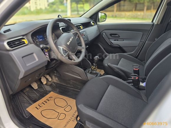 41000KM 4×4 DUSTER HATASIZ BOYASIZ KAYITSIZ K.K. 12 TAKSİT
