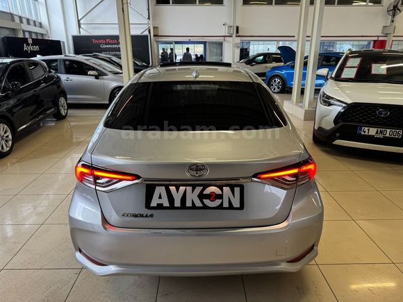 2022 TOYOTA COROLLA 1.5 FLAME X-PACK MULTIDRIVE S