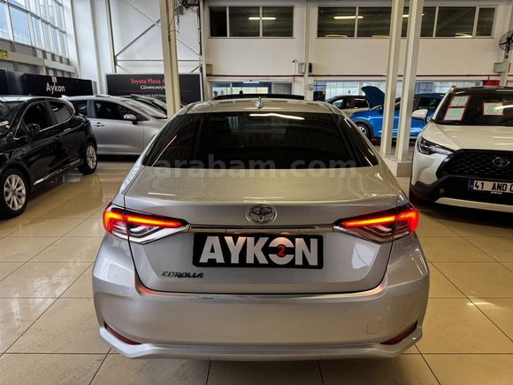 2022 TOYOTA COROLLA 1.5 FLAME X-PACK MULTIDRIVE S