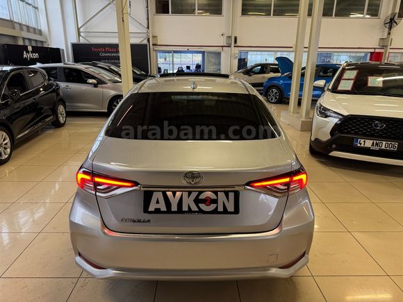 2022 TOYOTA COROLLA 1.5 FLAME X-PACK MULTIDRIVE S