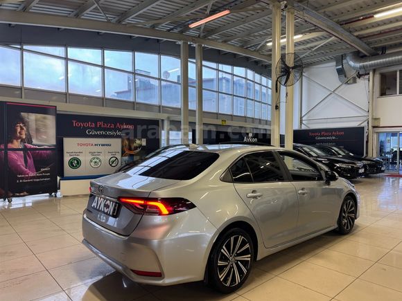 2022 TOYOTA COROLLA 1.5 FLAME X-PACK MULTIDRIVE S