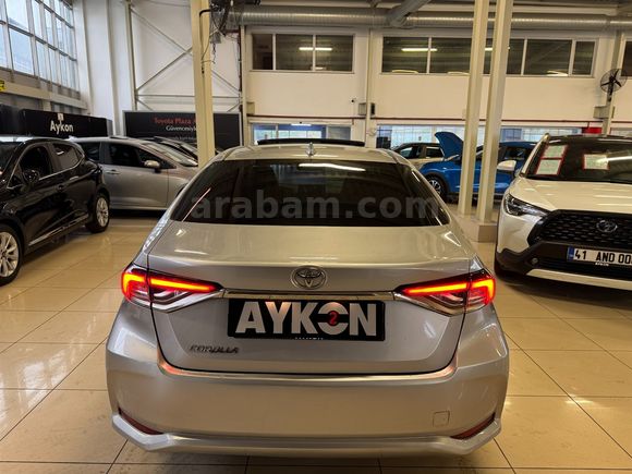 2022 TOYOTA COROLLA 1.5 FLAME X-PACK MULTIDRIVE S