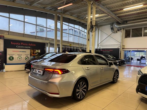 2022 TOYOTA COROLLA 1.5 FLAME X-PACK MULTIDRIVE S