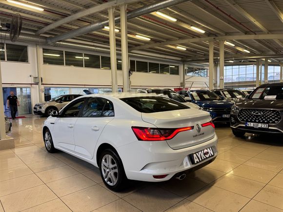 2019 RENAULT MEGANE 1.6 JOY