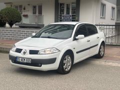 KOMPLE YENİLENMİŞ MEGANE II
