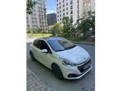 Sahibinden Peugeot 208 1.2 PureTech Active 2016 Model  140.500 km Beyaz