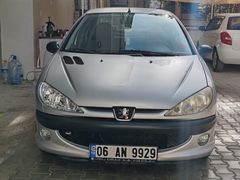İlk Sahibinden Hatasız-Boyasız Peugeot 206 1.4 Comfort 2010 Model 
