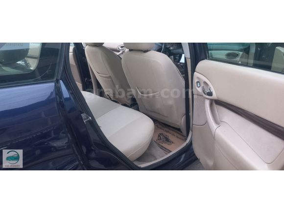 [CAN OTOMOTİV] DEN FORD FOCUS GHİA.