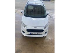 Sahibinden Ford Tourneo Courier 1.5 TDCi Titanium 2022 Model Erzurum 44.000 km Beyaz