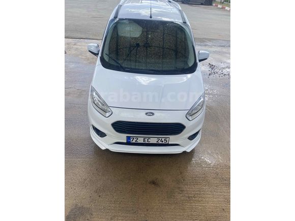 Sahibinden Ford Tourneo Courier 1.5 TDCi Titanium 2022 Model Erzurum 44.000 km Beyaz