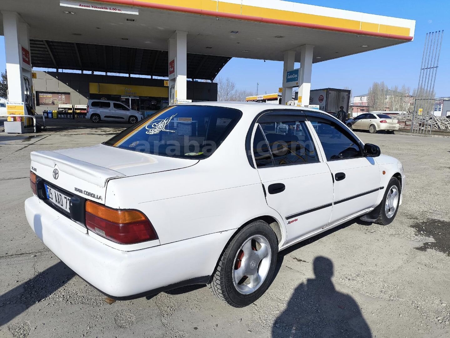 Sahibinden Toyota Corolla 1.6 XLi 1995 Model 3