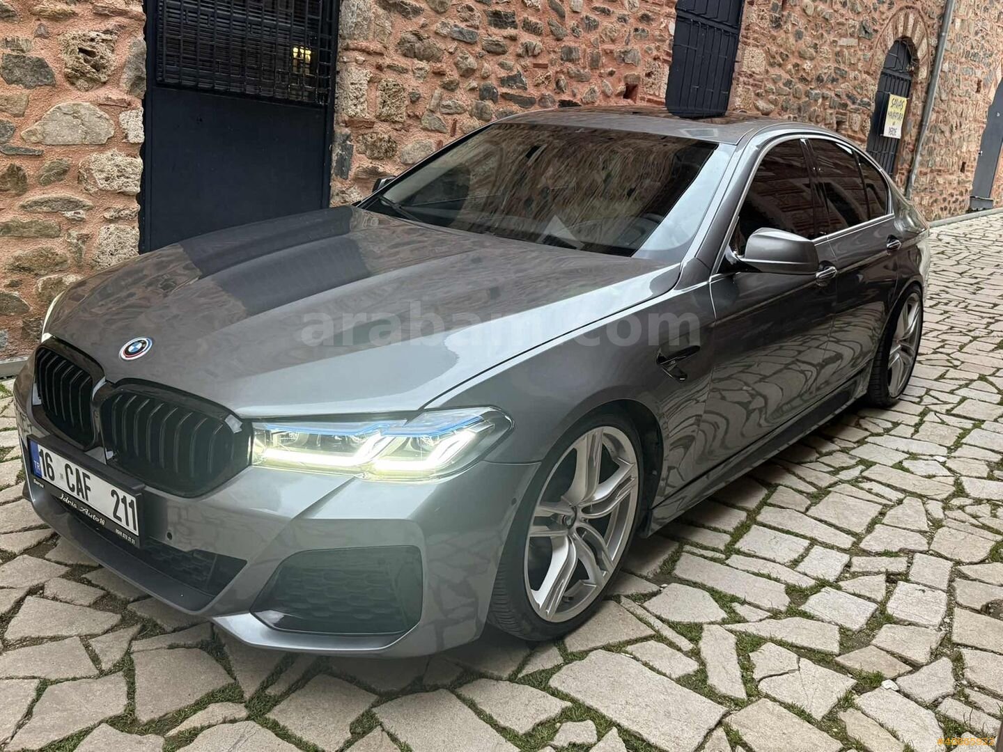 Galeriden BMW 5 Serisi 530d Exclusive 2011 Model Bursa 380.000 km Gri 7