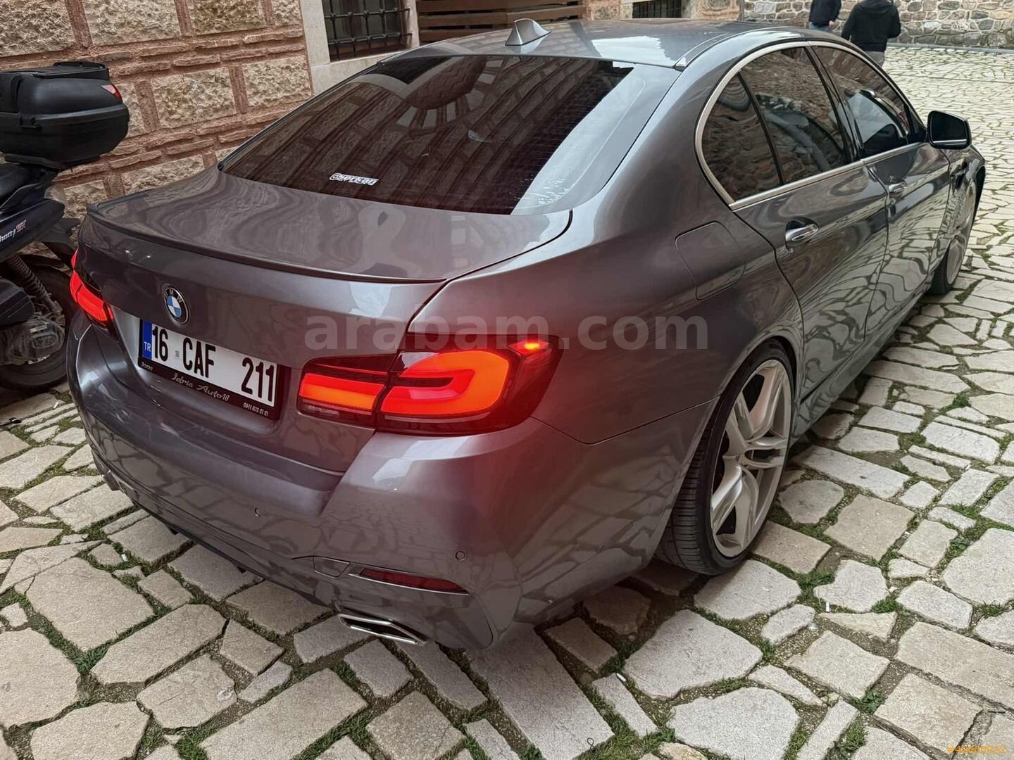 Galeriden BMW 5 Serisi 530d Exclusive 2011 Model Bursa 380.000 km Gri 5