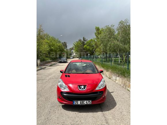 Sahibinden Peugeot 206+ 1.4 Envy 2010 Model Erzurum 186.000 km Kırmızı