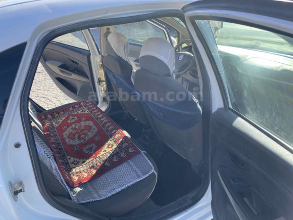 Aksaray Sahibinden Fiat Linea 1.3 multijet Active Plus 2012 Model 