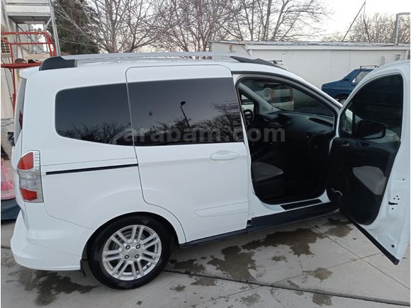 Sahibinden Ford Tourneo Courier 1.6 TDCi Titanium Plus 2015 Model