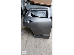 NISSAN QASHQAI J12 SAĞ ARKA KAPI (FÜME RENK) ORİJİNAL