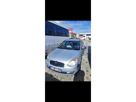 Sahibinden Hyundai Accent Era 1.5 CRDi-VGT Team 2009 Model  310.000 km Gri (Gümüş)