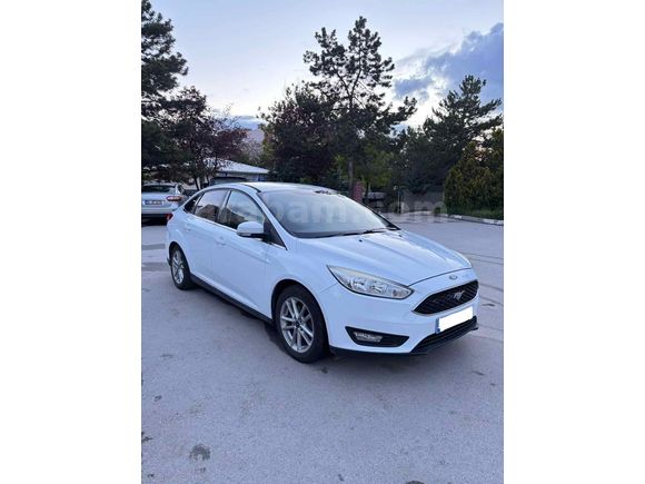 Sahibinden Ford Focus 1.6 Ti-VCT Trend X 2015 Model 