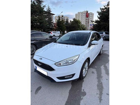 Acil satılık Ford Focus 1.6 Ti-VCT Trend X 2015 Model 
