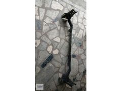 NISSAN NAVARA ARKA TAMPON DEMİRİ ORİJİNAL