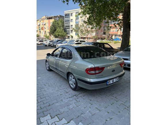 Sahibinden Renault Megane 1.6 RXi 2001 Model 