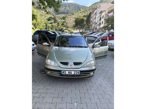 Sahibinden Renault Megane 1.6 RXi 2001 Model 