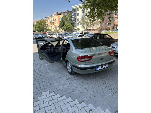 Sahibinden Renault Megane 1.6 RXi 2001 Model 