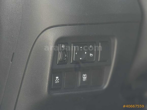 2018 MODEL 60.000 km de CAM TAVANLI OTOMATİK HATASIZ JUKE