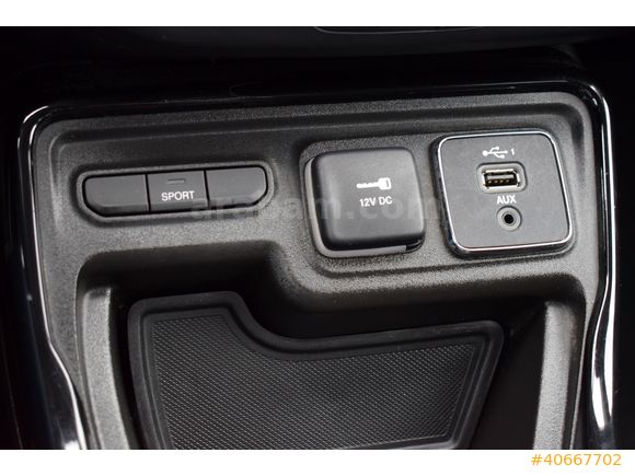 MAZDA OZAN'DAN 83 BİNDE OTOMATİK 2020 JEEP COMPASS LMTD BOYASIZ