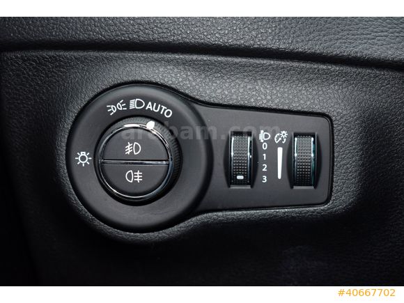 MAZDA OZAN'DAN 83 BİNDE OTOMATİK 2020 JEEP COMPASS LMTD BOYASIZ