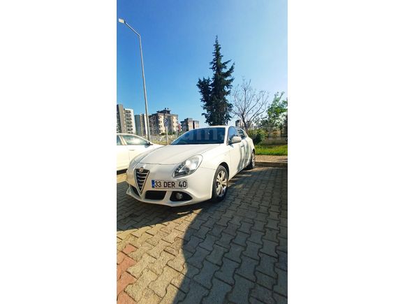 Sahibinden Alfa Romeo Giulietta 1.6 JTD Distinctive 2015 Model Eskişehir
