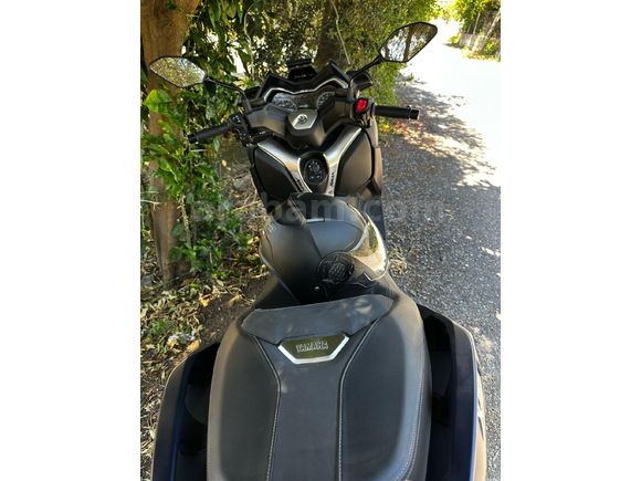 Yamaha X-Max 400 ABS