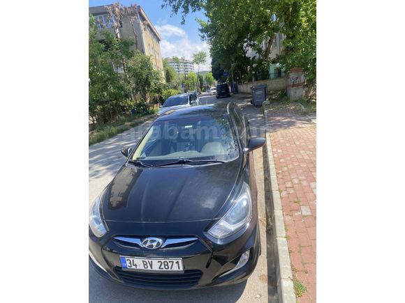 Sahibinden Hyundai Accent Blue 1.6 CRDI Mode Plus 2014 Model 