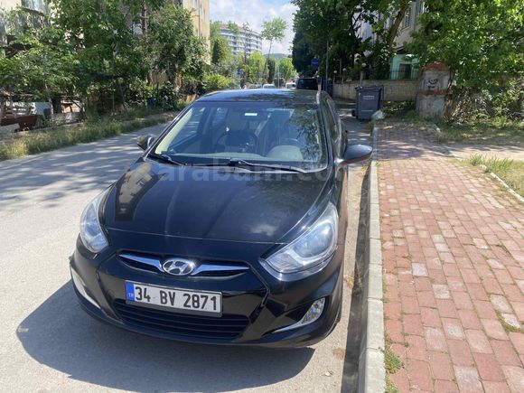 Sahibinden Hyundai Accent Blue 1.6 CRDI Mode Plus 2014 Model 