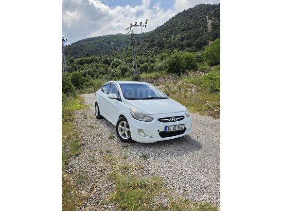 Sahibinden Hyundai Accent Blue 1.6 CRDI Biz 2014 Model